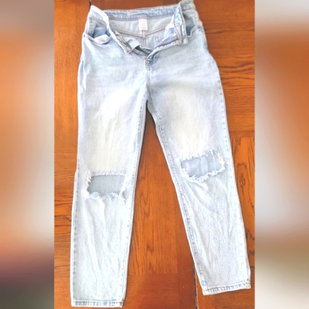 Stylish Light Blue Distressed Jeans